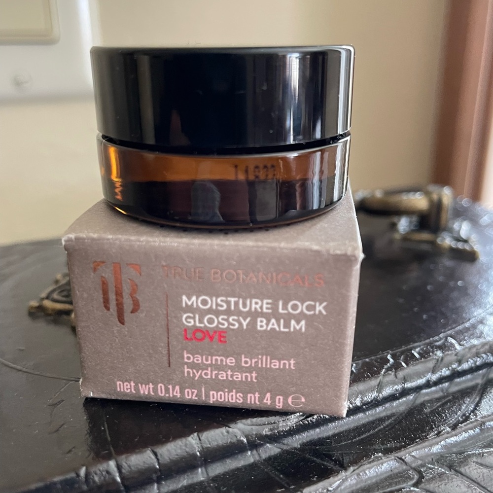 True botanicals lip balm